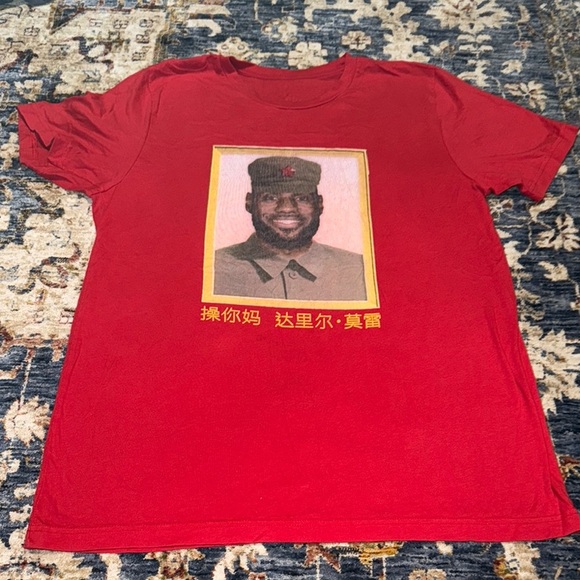 Barstool Sports LeBron James China King Short Sleeve Red T-Shirt Large - Picture 1 of 16